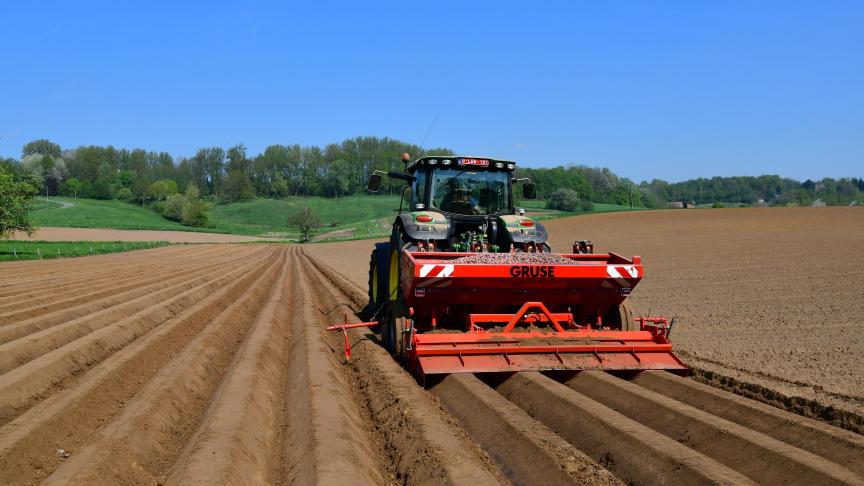 Il est évident que les producteurs qui ne cultivent pas en mode biologique peuvent aussi trouver un intérêt à cultiver des variétés dites robustes pour leur aptitude à garantir une qualité et un rendement corrects dans des conditions plus difficiles.