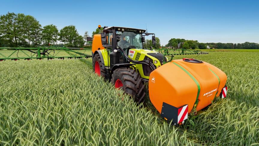 Le dispositif Flowcontrol+ assure l’homogénéisation continue de la bouillie  grâce au transvasement permanent entre la cuve avant et la cuve arrière.