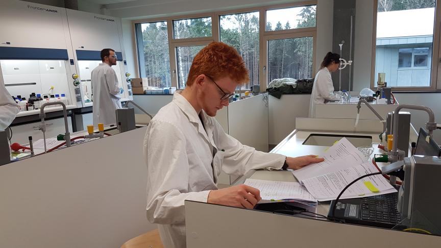 La section « Agro-industries et biotechnologies» évoque un domaine relativement évolutif et particulièrement porteur en termes d’emplois.