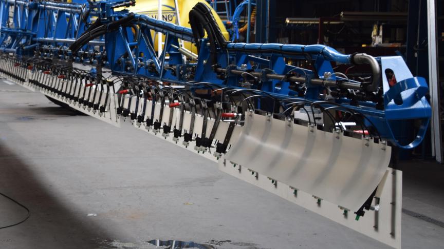 La rampe couverte permet une réduction de la dérive de 50%,  voire de 75% ou 90% avec des buses anti-dérive.