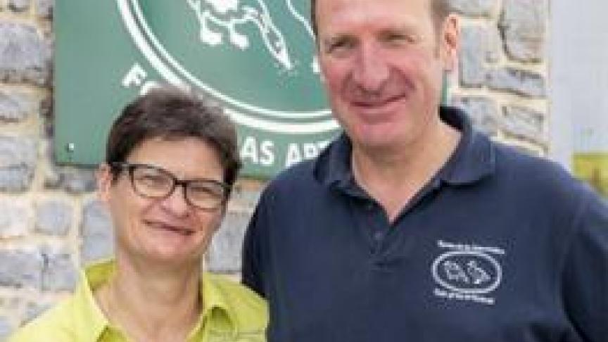 Valérie Van Wynsberghe et son mari, de la Ferme de la Sauvenière à Hemptinne-Lez-Flo.