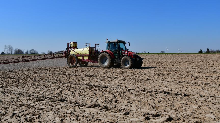 Le Conseil d'État réaffirme ainsi que la Région wallonne doit respecter les compétences fédérales et ne pouvait pas interdire l'utilisation du glyphosate.