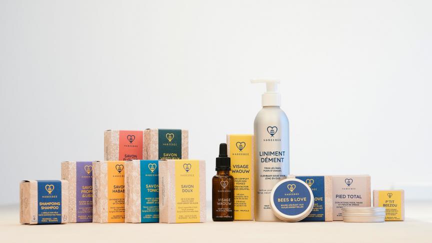 Habeebee valorise la cire et la propolis d’abeilles pour en faire des produits de soin du quotidien.