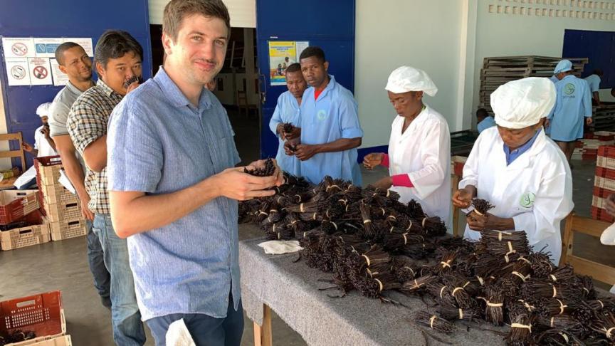 Nombreux sont les étudiants, qui comme Thibaut ont pu réaliser leur stage à l’étranger, dans des domaines aussi passionnants que variés (ici, culture de la vanille).
