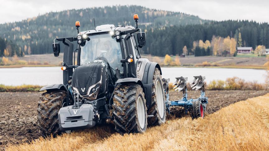 La Série T reçoit une nouvelle cabine améliorant le confort du chauffeur.