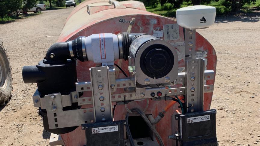 Le Smart-Apply Intelligent Spray Control System s’adapte à tout pulvérisateur à jet d’air, ce qui en facilite l’utilisation.