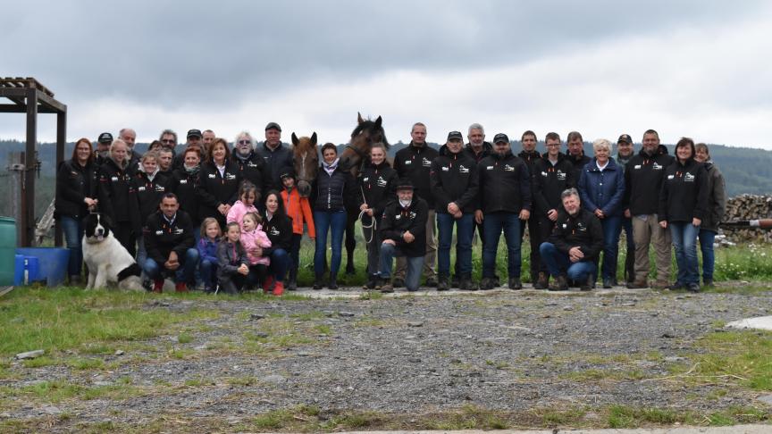 L’équipe des  Ardennais belges , un groupe de femmes et d’hommes expérimentés  dans les métiers et les loisirs du Cheval de Trait.