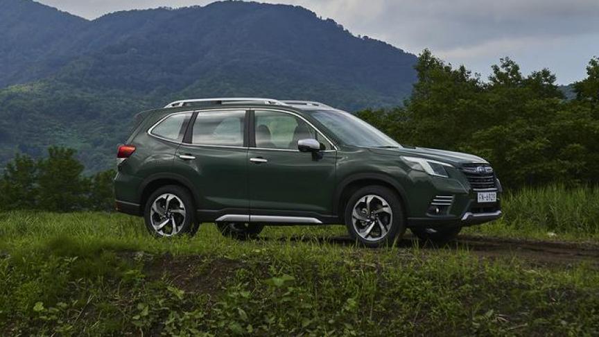 2022-subaru-forester-hybrid-1