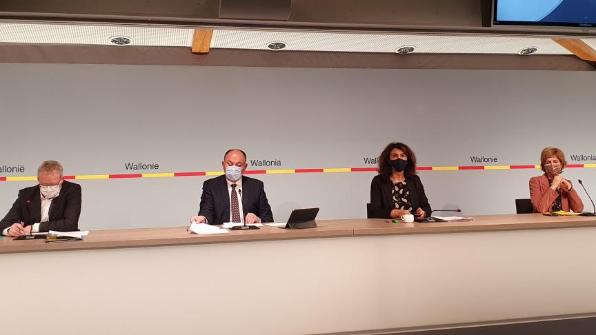 Les ministres Philippe Henry,Willy Borsus, Christie Morreale, Céline Tellier ont présenté les grandes lignes du Plan stratégique wallon  qui concerne 14.800 agriculteurs et autres acteurs (communes, associations …) bénéficiant, en Wallonie, des aides de la PAC.