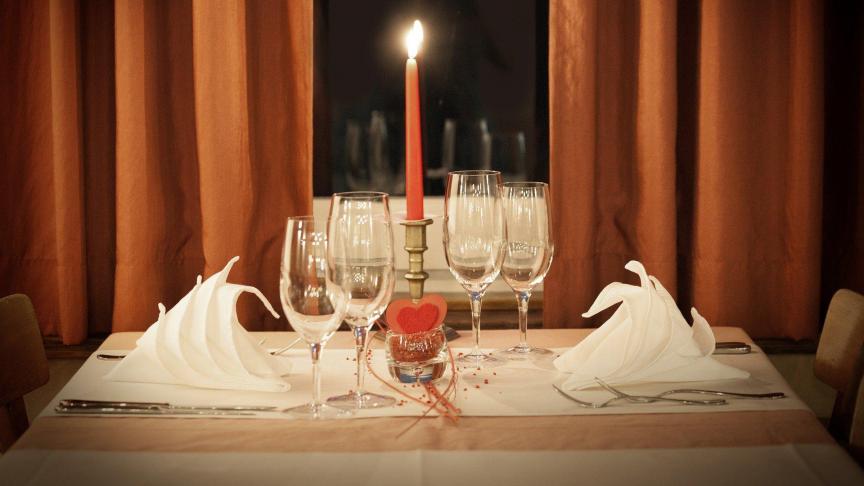 table-decoration-gf69b4e131_1920