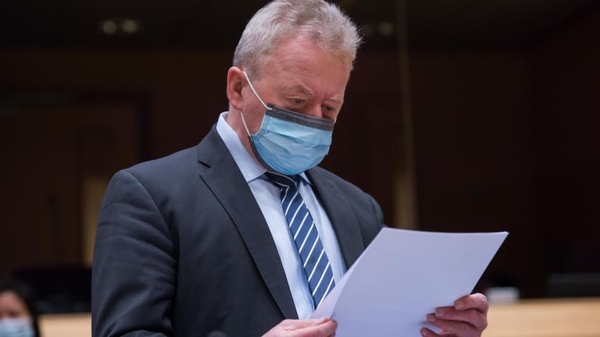 Le commissaire Wojciechowski, a déclaré qu’« il était fermement convaincu  que les risques pour la sécurité alimentaire dans l’UE peuvent  être contenus si nous coopérons tous et coordonnons nos actions».