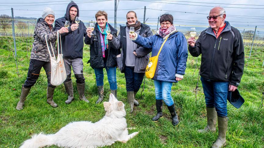 Après l'effort, le réconfort pour les coopérateurs de Vin du Pays de Herve.