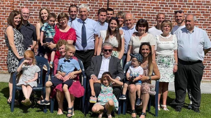 « Toute la famille était réunie pour fêter les Noces de Diamant de Michel et Julienne Calers-Bettens de Soignies ! »