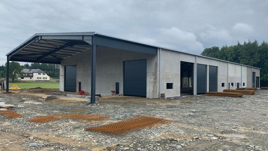 Les nouveaux bâtiments sont en cours de construction, en vue d’accueillir le nouveau siège de l’entreprise.